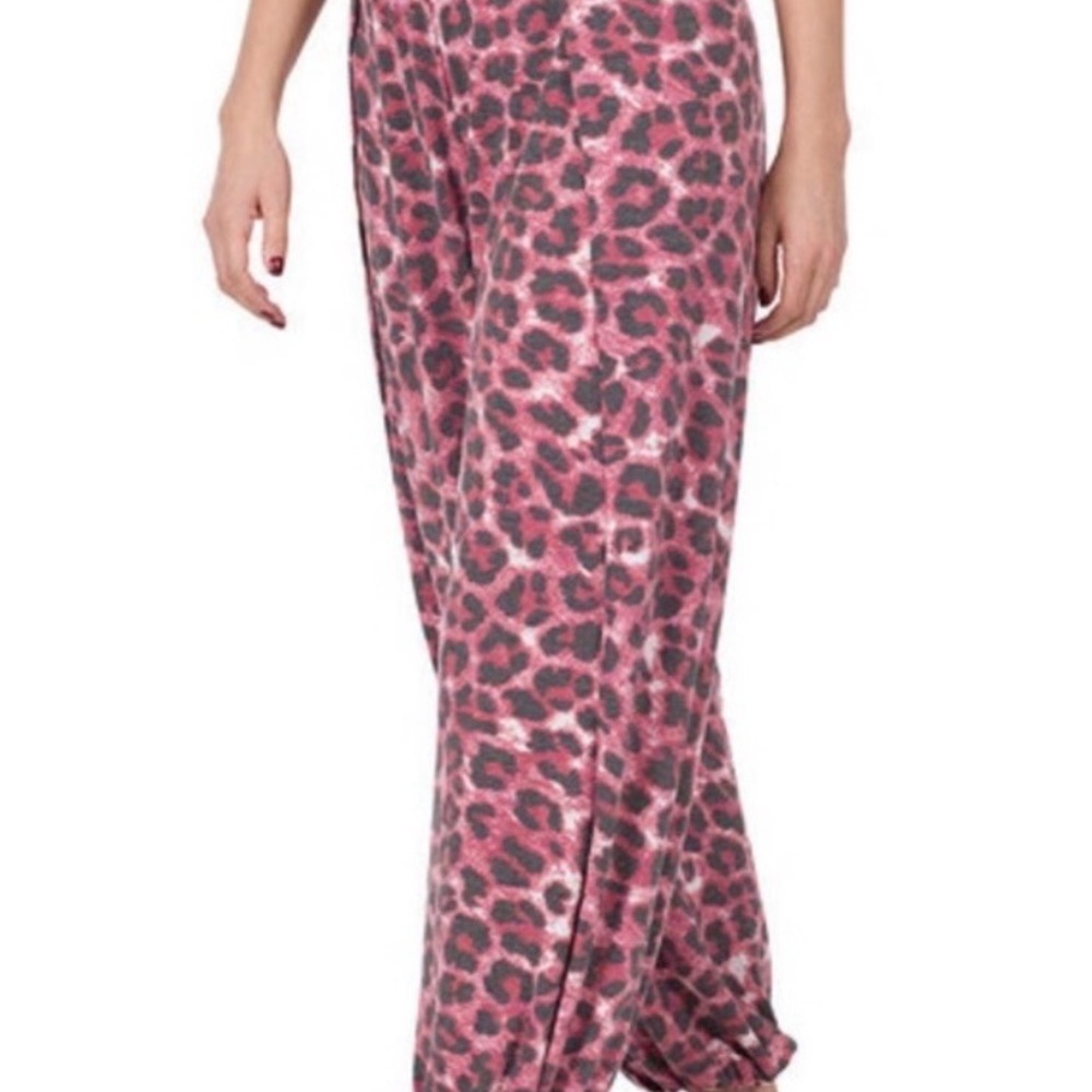NWT ZENANA LEOPARD SPLIT SIDE PANTS CRANBERRY ANIMAL PRINT HAREM PANTS WOMENS - Picture 2 of 6
